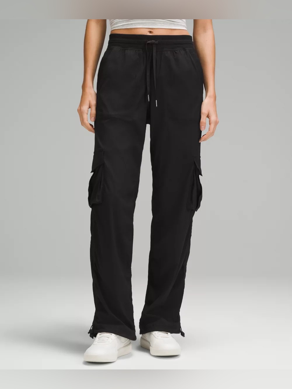 Lululemon Dance Studio Relaxed-Fit Mid-
Rise Cargo Pant XS